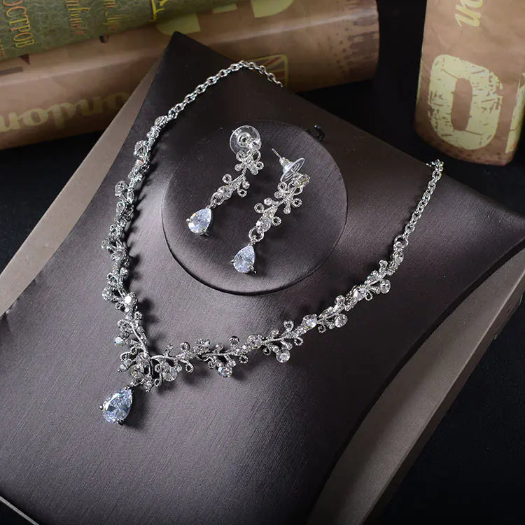 Korean Bride Zircon Earrings and Necklace Set