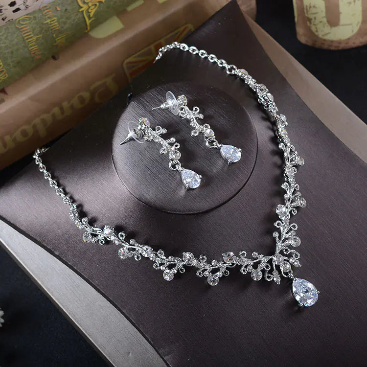Korean Bride Zircon Earrings and Necklace Set