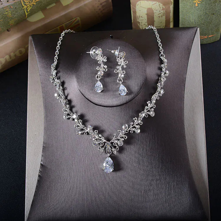 Korean Bride Zircon Earrings and Necklace Set